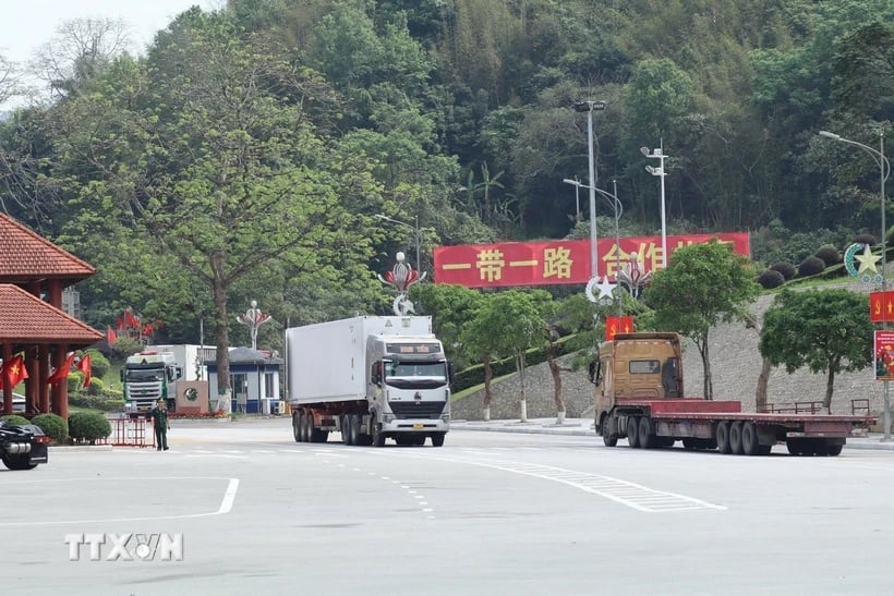 Khai trương tuyến vận tải xuyên biên giới mở ra trang mới cho giao thương Việt - Trung và khu vực
